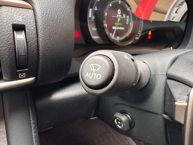 ＩＳ ＩＳ３５０　Ｆスポーツ　サンルーフ　ＴＲＤエアロ　ＴＲＤマフラー　純正１０．３インチナビ　黒革シート　ＢＳＭ　アダプティブクルコン　ＥＴＣ２．０　Ｂカメラ　ドラレコ　シートヒーター　クリアランスソナー　純正１８インチＡＷ（65枚目）