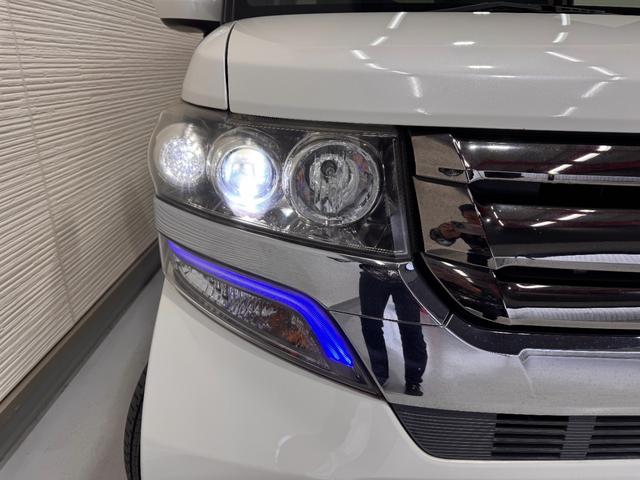 Ｎ－ＢＯＸカスタム Ｇ　ターボＳＳパッケージ　純正ナビ　両側Ｐスラドア　シートヒーター　ＥＴＣ　バックカメラ　フルセグ　クルーズコントロール　ＣＴＢＡ　ドライブレコーダー　ハーフレザーシート　純正１５インチＡＷ　ＨＩＤヘッドライト　横滑り防止（32枚目）