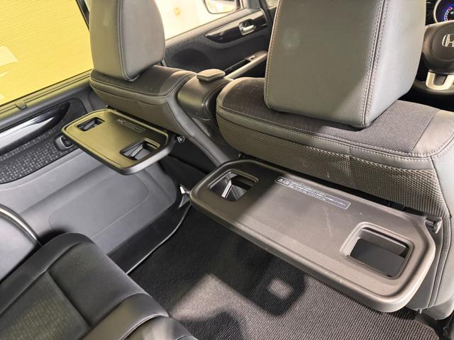 Ｎ－ＢＯＸカスタム Ｇ　ターボＳＳパッケージ　純正ナビ　両側Ｐスラドア　シートヒーター　ＥＴＣ　バックカメラ　フルセグ　クルーズコントロール　ＣＴＢＡ　ドライブレコーダー　ハーフレザーシート　純正１５インチＡＷ　ＨＩＤヘッドライト　横滑り防止（56枚目）