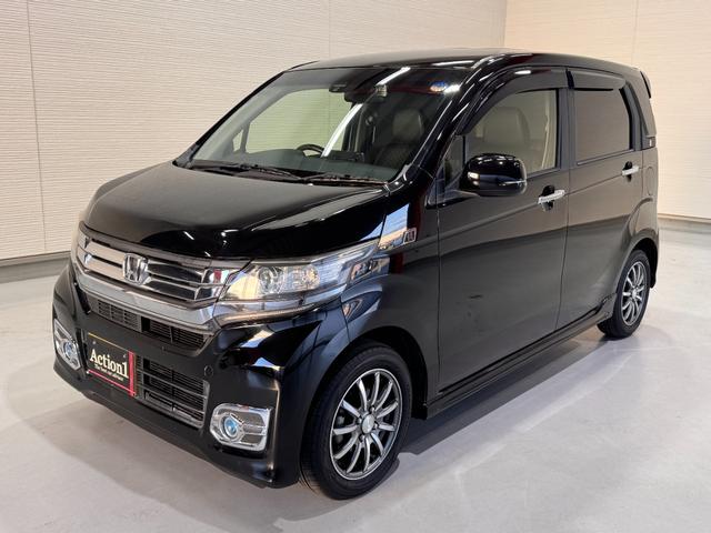 Ｎ－ＷＧＮカスタム Ｇ・ターボパッケージ　８インチフローティングナビ　ハーフレザーシート　クルーズコントロール　ドライブレコーダー　ＥＴＣ　バックカメラ　ＣＴＢＡ　パドルシフト　純正１４インチアルミ　ＨＩＤヘッドライト　ステアリングリモコン（4枚目）