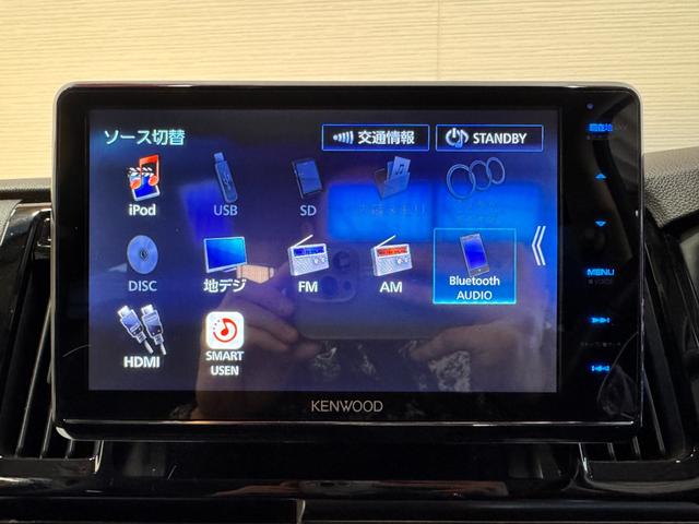 Ｎ－ＷＧＮカスタム Ｇ・ターボパッケージ　８インチフローティングナビ　ハーフレザーシート　クルーズコントロール　ドライブレコーダー　ＥＴＣ　バックカメラ　ＣＴＢＡ　パドルシフト　純正１４インチアルミ　ＨＩＤヘッドライト　ステアリングリモコン（8枚目）