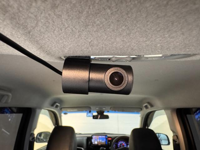 Ｎ－ＷＧＮカスタム Ｇ・ターボパッケージ　８インチフローティングナビ　ハーフレザーシート　クルーズコントロール　ドライブレコーダー　ＥＴＣ　バックカメラ　ＣＴＢＡ　パドルシフト　純正１４インチアルミ　ＨＩＤヘッドライト　ステアリングリモコン（15枚目）