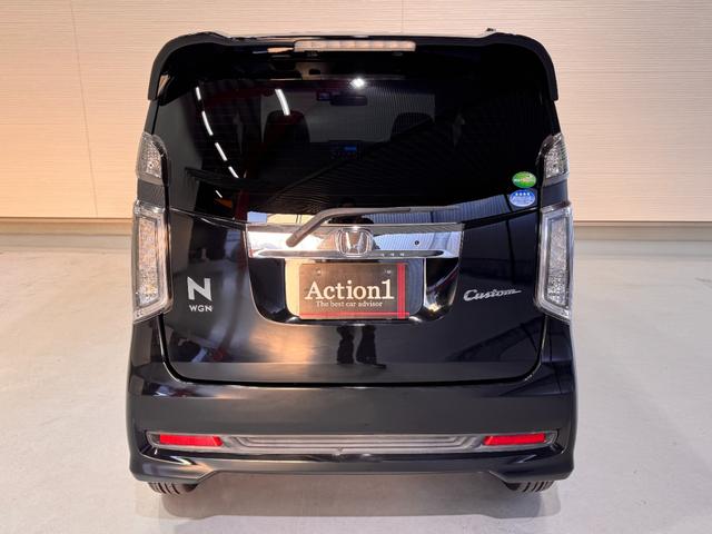 Ｎ－ＷＧＮカスタム Ｇ・ターボパッケージ　８インチフローティングナビ　ハーフレザーシート　クルーズコントロール　ドライブレコーダー　ＥＴＣ　バックカメラ　ＣＴＢＡ　パドルシフト　純正１４インチアルミ　ＨＩＤヘッドライト　ステアリングリモコン（19枚目）