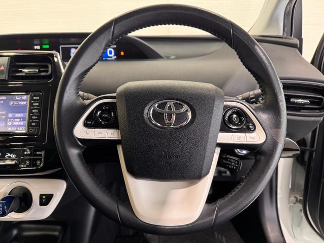 プリウス Ｓセーフティプラス　フルエアロ　デイライト　純正ナビ　レーンアシスト　アダプティブクルーズコントロール　ＨＵＤ　クリアランスソナー　ドライブレコーダー　ＥＴＣ　バックカメラ　パーキングアシスト　純正１５インチＡＷ（7枚目）