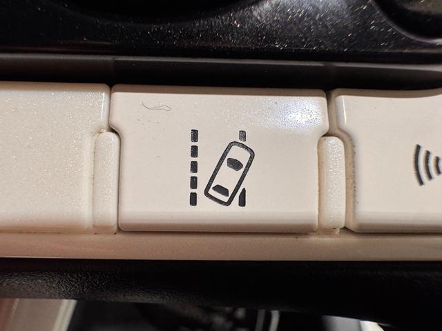 プリウス Ｓセーフティプラス　フルエアロ　デイライト　純正ナビ　レーンアシスト　アダプティブクルーズコントロール　ＨＵＤ　クリアランスソナー　ドライブレコーダー　ＥＴＣ　バックカメラ　パーキングアシスト　純正１５インチＡＷ（20枚目）