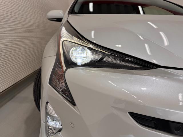 プリウス Ｓセーフティプラス　フルエアロ　デイライト　純正ナビ　レーンアシスト　アダプティブクルーズコントロール　ＨＵＤ　クリアランスソナー　ドライブレコーダー　ＥＴＣ　バックカメラ　パーキングアシスト　純正１５インチＡＷ（44枚目）