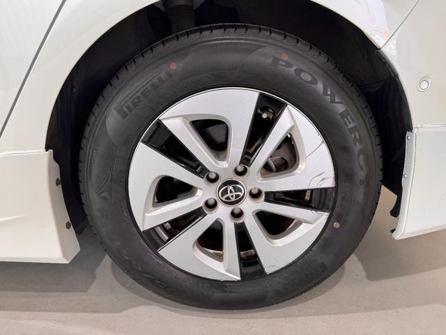 プリウス Ｓセーフティプラス　フルエアロ　デイライト　純正ナビ　レーンアシスト　アダプティブクルーズコントロール　ＨＵＤ　クリアランスソナー　ドライブレコーダー　ＥＴＣ　バックカメラ　パーキングアシスト　純正１５インチＡＷ（47枚目）