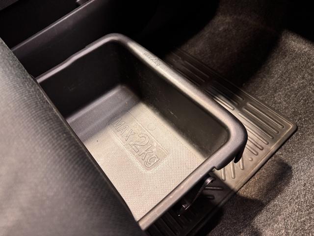 ムーヴ カスタム　Ｘ　ＳＡ　純正ナビ　スマートアシスト　バックカメラ　ＥＴＣ　衝突軽減ブレーキ　アイドリングストップ　Ｂｌｕｅｔｏｏｔｈ　純正１４インチアルミ　ＬＥＤヘッドライト　横滑り防止　プッシュスタート　フォグランプ（50枚目）