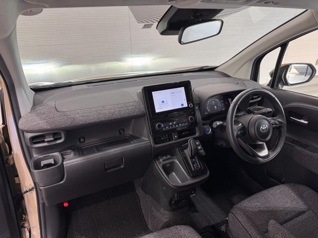 シエンタ ハイブリッドＺ　純正ディスプレイオーディオ　アラウンドビューモニター　ａｐｐｌｅｃａｒｐｌａｙ　アダプティブクルーズコントロール　ドラレコ　両側Ｐスラドア　クリアランスソナー　ＢＳＭ　ＵＳＢ　アクセサリーコンセント（27枚目）