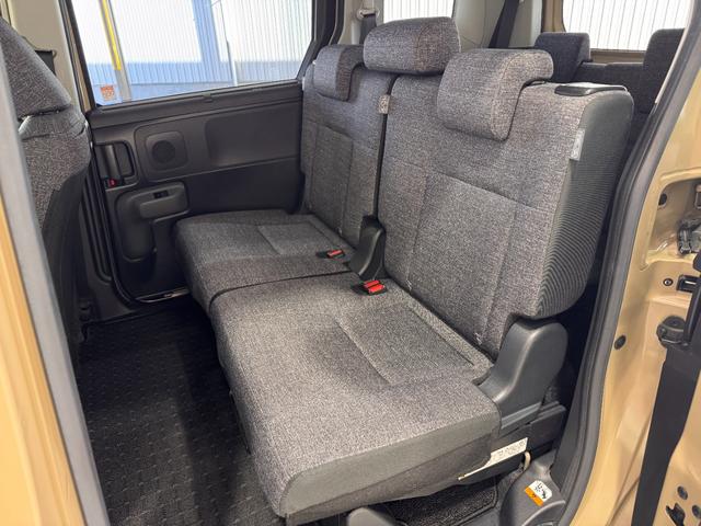 シエンタ ハイブリッドＺ　純正ディスプレイオーディオ　アラウンドビューモニター　ａｐｐｌｅｃａｒｐｌａｙ　アダプティブクルーズコントロール　ドラレコ　両側Ｐスラドア　クリアランスソナー　ＢＳＭ　ＵＳＢ　アクセサリーコンセント（29枚目）