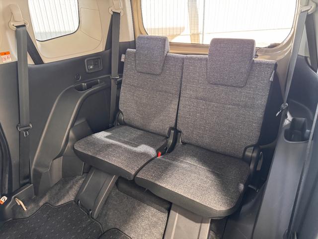 シエンタ ハイブリッドＺ　純正ディスプレイオーディオ　アラウンドビューモニター　ａｐｐｌｅｃａｒｐｌａｙ　アダプティブクルーズコントロール　ドラレコ　両側Ｐスラドア　クリアランスソナー　ＢＳＭ　ＵＳＢ　アクセサリーコンセント（30枚目）