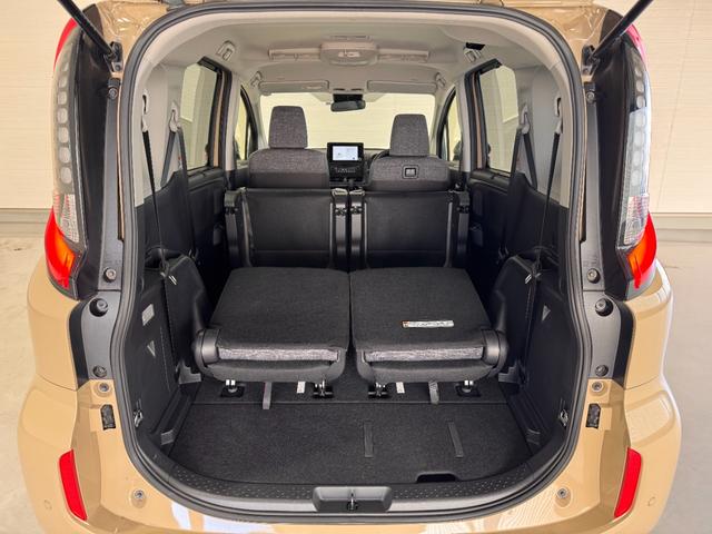 シエンタ ハイブリッドＺ　純正ディスプレイオーディオ　アラウンドビューモニター　ａｐｐｌｅｃａｒｐｌａｙ　アダプティブクルーズコントロール　ドラレコ　両側Ｐスラドア　クリアランスソナー　ＢＳＭ　ＵＳＢ　アクセサリーコンセント（33枚目）