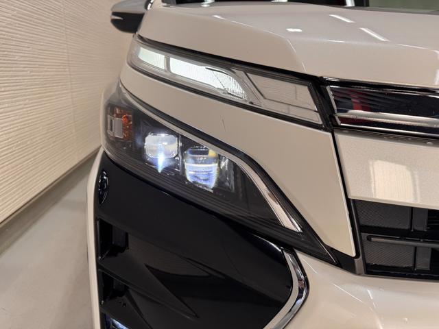 ヴォクシー ハイブリッドＺＳ　煌　純正１０インチナビ　フリップダウンモニター　ＥＴＣ　バックカメラ　ドライブレコーダー　シートヒーター　衝突軽減ブレーキ　両側パワースライドドア　ＵＳＢ　純正１６インチアルミ　ＬＥＤヘッド（38枚目）