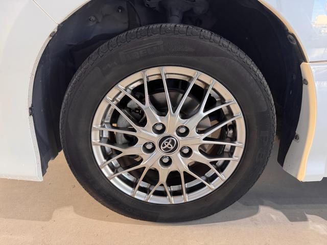 ヴォクシー ハイブリッドＺＳ　煌　純正１０インチナビ　フリップダウンモニター　ＥＴＣ　バックカメラ　ドライブレコーダー　シートヒーター　衝突軽減ブレーキ　両側パワースライドドア　ＵＳＢ　純正１６インチアルミ　ＬＥＤヘッド（43枚目）