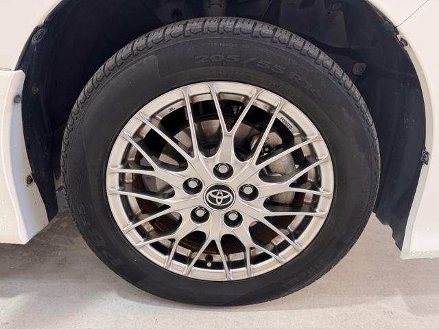 ヴォクシー ハイブリッドＺＳ　煌　純正１０インチナビ　フリップダウンモニター　ＥＴＣ　バックカメラ　ドライブレコーダー　シートヒーター　衝突軽減ブレーキ　両側パワースライドドア　ＵＳＢ　純正１６インチアルミ　ＬＥＤヘッド（44枚目）