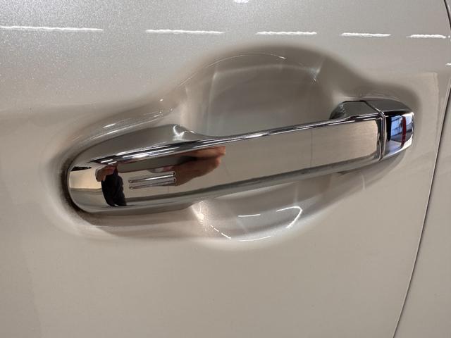 ヴォクシー ハイブリッドＺＳ　煌　純正１０インチナビ　フリップダウンモニター　ＥＴＣ　バックカメラ　ドライブレコーダー　シートヒーター　衝突軽減ブレーキ　両側パワースライドドア　ＵＳＢ　純正１６インチアルミ　ＬＥＤヘッド（49枚目）