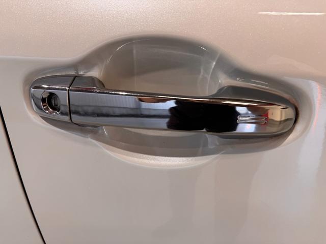 ヴォクシー ハイブリッドＺＳ　煌　純正１０インチナビ　フリップダウンモニター　ＥＴＣ　バックカメラ　ドライブレコーダー　シートヒーター　衝突軽減ブレーキ　両側パワースライドドア　ＵＳＢ　純正１６インチアルミ　ＬＥＤヘッド（50枚目）