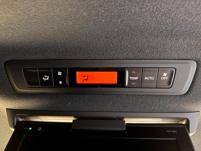 ヴォクシー ハイブリッドＺＳ　煌　純正１０インチナビ　フリップダウンモニター　ＥＴＣ　バックカメラ　ドライブレコーダー　シートヒーター　衝突軽減ブレーキ　両側パワースライドドア　ＵＳＢ　純正１６インチアルミ　ＬＥＤヘッド（53枚目）