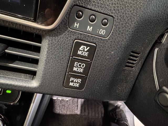 ヴォクシー ハイブリッドＺＳ　煌　純正１０インチナビ　フリップダウンモニター　ＥＴＣ　バックカメラ　ドライブレコーダー　シートヒーター　衝突軽減ブレーキ　両側パワースライドドア　ＵＳＢ　純正１６インチアルミ　ＬＥＤヘッド（61枚目）