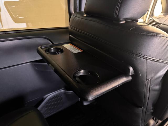 ヴォクシー ハイブリッドＺＳ　煌　純正１０インチナビ　フリップダウンモニター　ＥＴＣ　バックカメラ　ドライブレコーダー　シートヒーター　衝突軽減ブレーキ　両側パワースライドドア　ＵＳＢ　純正１６インチアルミ　ＬＥＤヘッド（68枚目）