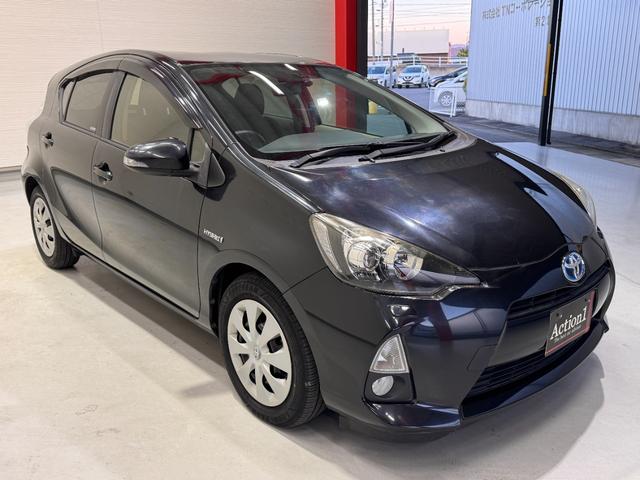 アクア G 純正ナビ ETC バックカメラ ドライブレコーダー Bluetooth フルセグTV LEDヘッドライト ステアリングリモコン プッシュスタート スマートキー オートエアコン フォグランプ(3枚目)