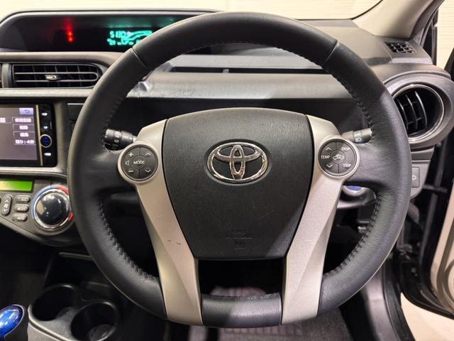 アクア G 純正ナビ ETC バックカメラ ドライブレコーダー Bluetooth フルセグTV LEDヘッドライト ステアリングリモコン プッシュスタート スマートキー オートエアコン フォグランプ(7枚目)