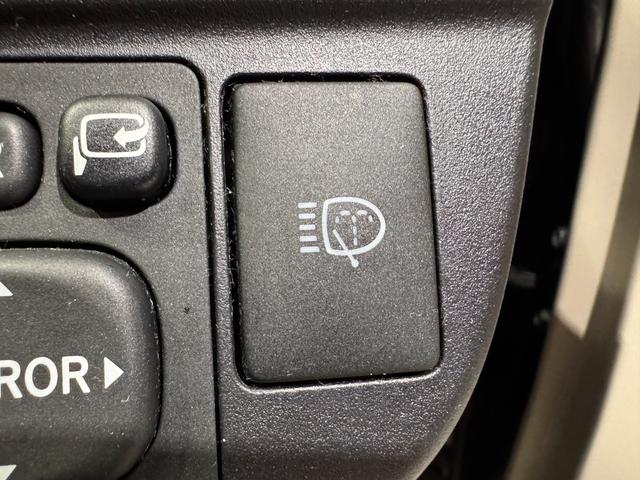 アクア G 純正ナビ ETC バックカメラ ドライブレコーダー Bluetooth フルセグTV LEDヘッドライト ステアリングリモコン プッシュスタート スマートキー オートエアコン フォグランプ(38枚目)