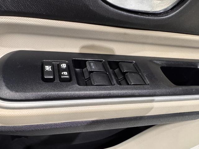 アクア G 純正ナビ ETC バックカメラ ドライブレコーダー Bluetooth フルセグTV LEDヘッドライト ステアリングリモコン プッシュスタート スマートキー オートエアコン フォグランプ(39枚目)