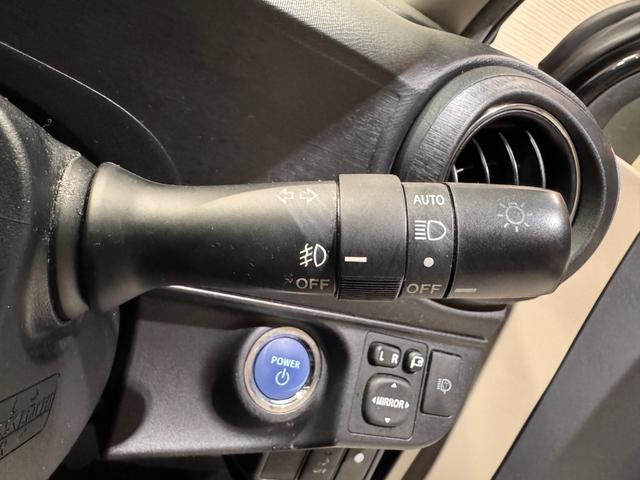 アクア G 純正ナビ ETC バックカメラ ドライブレコーダー Bluetooth フルセグTV LEDヘッドライト ステアリングリモコン プッシュスタート スマートキー オートエアコン フォグランプ(42枚目)