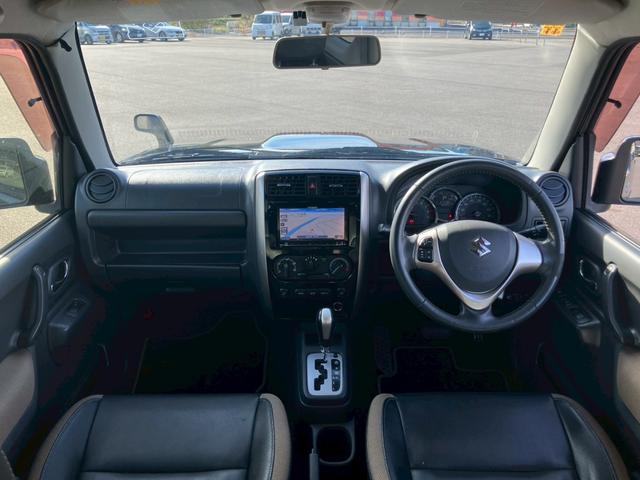 ジムニー ランドベンチャー　ＢＦグッドリッチオールテレーン　シート　ＥＴＣ　カロッツェリアメモリーナビ　ＣＤ／ＤＶＤ再生　Ｂｌｕｅｔｏｏｔｈ　キーレスキー　背面タイヤ　フロントフォグ　純正１６インチＡＷ（2枚目）