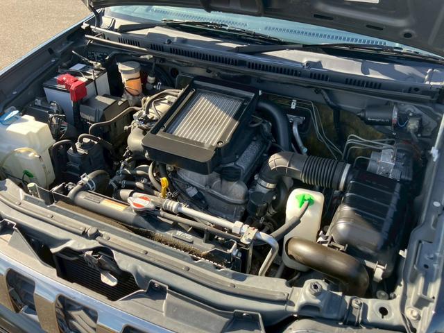 ジムニー ランドベンチャー　ＢＦグッドリッチオールテレーン　シート　ＥＴＣ　カロッツェリアメモリーナビ　ＣＤ／ＤＶＤ再生　Ｂｌｕｅｔｏｏｔｈ　キーレスキー　背面タイヤ　フロントフォグ　純正１６インチＡＷ（13枚目）