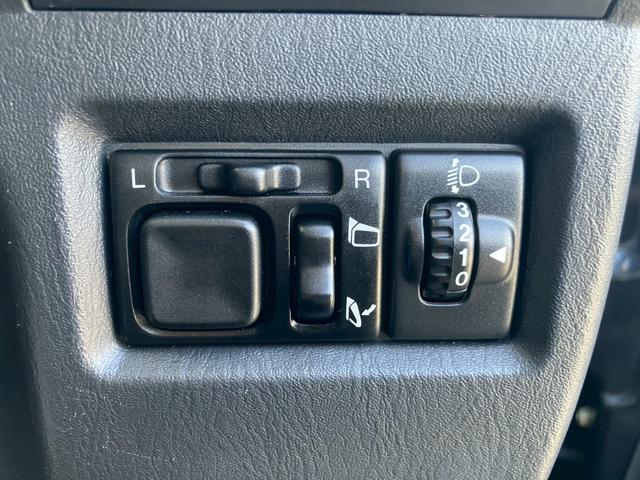 ジムニー ランドベンチャー　ＢＦグッドリッチオールテレーン　シート　ＥＴＣ　カロッツェリアメモリーナビ　ＣＤ／ＤＶＤ再生　Ｂｌｕｅｔｏｏｔｈ　キーレスキー　背面タイヤ　フロントフォグ　純正１６インチＡＷ（49枚目）