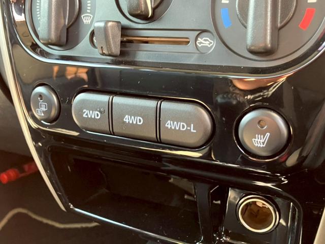 ジムニー ランドベンチャー　ＢＦグッドリッチオールテレーン　シート　ＥＴＣ　カロッツェリアメモリーナビ　ＣＤ／ＤＶＤ再生　Ｂｌｕｅｔｏｏｔｈ　キーレスキー　背面タイヤ　フロントフォグ　純正１６インチＡＷ（56枚目）