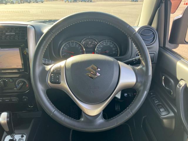 ジムニー ランドベンチャー　ＢＦグッドリッチオールテレーン　シート　ＥＴＣ　カロッツェリアメモリーナビ　ＣＤ／ＤＶＤ再生　Ｂｌｕｅｔｏｏｔｈ　キーレスキー　背面タイヤ　フロントフォグ　純正１６インチＡＷ（68枚目）