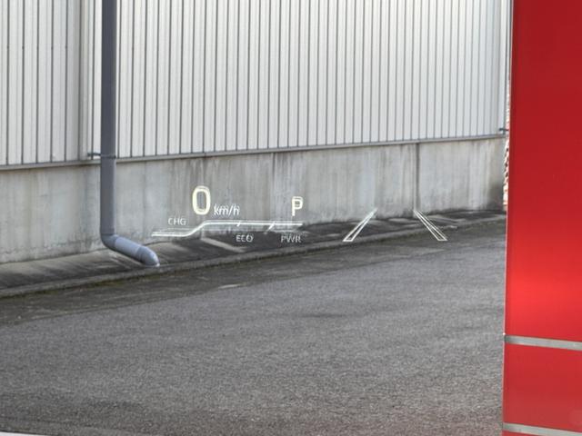 カローラスポーツ ハイブリッドＧ　Ｚ　純正９インチナビ　ＢＳＭ　バックカメラ　フロントカメラ　ＥＴＣ２．０　クリアランスソナー　クルーズコントロール　ドライブレコーダー　Ｂｌｕｅｔｏｏｔｈ　フルセグＴＶ　純正１８インチＡＷ（9枚目）