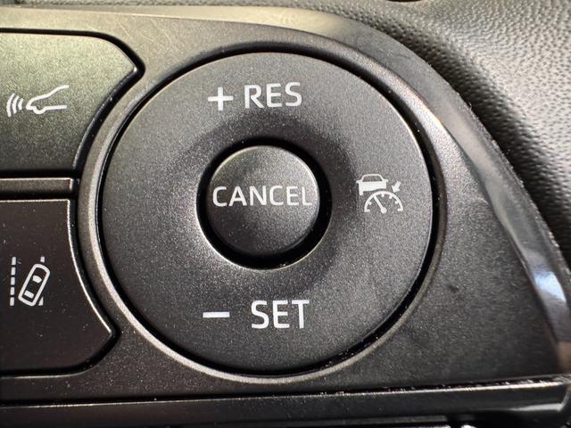 カローラスポーツ ハイブリッドＧ　Ｚ　純正９インチナビ　ＢＳＭ　バックカメラ　フロントカメラ　ＥＴＣ２．０　クリアランスソナー　クルーズコントロール　ドライブレコーダー　Ｂｌｕｅｔｏｏｔｈ　フルセグＴＶ　純正１８インチＡＷ（18枚目）