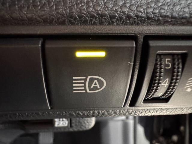 カローラスポーツ ハイブリッドＧ　Ｚ　純正９インチナビ　ＢＳＭ　バックカメラ　フロントカメラ　ＥＴＣ２．０　クリアランスソナー　クルーズコントロール　ドライブレコーダー　Ｂｌｕｅｔｏｏｔｈ　フルセグＴＶ　純正１８インチＡＷ（58枚目）