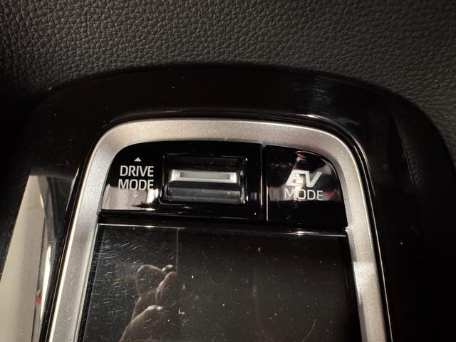 カローラスポーツ ハイブリッドＧ　Ｚ　純正９インチナビ　ＢＳＭ　バックカメラ　フロントカメラ　ＥＴＣ２．０　クリアランスソナー　クルーズコントロール　ドライブレコーダー　Ｂｌｕｅｔｏｏｔｈ　フルセグＴＶ　純正１８インチＡＷ（67枚目）