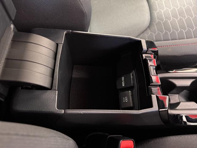 カローラスポーツ ハイブリッドＧ　Ｚ　純正９インチナビ　ＢＳＭ　バックカメラ　フロントカメラ　ＥＴＣ２．０　クリアランスソナー　クルーズコントロール　ドライブレコーダー　Ｂｌｕｅｔｏｏｔｈ　フルセグＴＶ　純正１８インチＡＷ（69枚目）