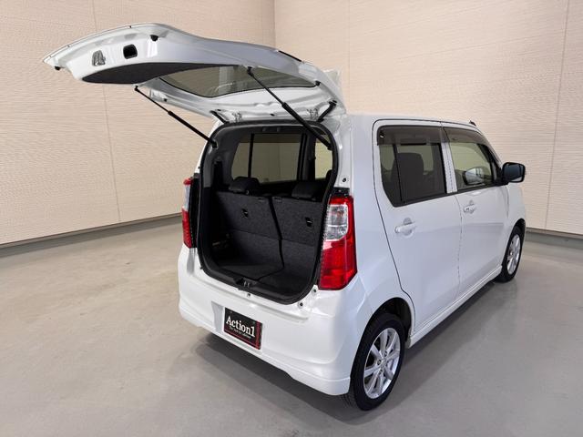 ワゴンＲ ＦＸリミテッド　ワンオーナー　メモリーナビ　テレビ　ＣＤ　アイドリングストップ　オートエアコン　純正１４インチアルミ　プッシュスタート　スマートキー　ライトレベライザー　パワーウインドウ（48枚目）