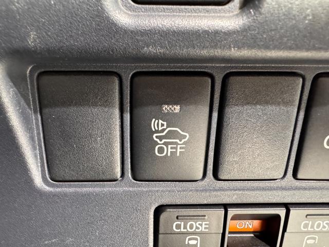 ヴォクシー ハイブリッドＶ　ＡＬＰＩＮＥナビ　フリップダウンモニター　両側パワースライドドア　ＥＴＣ　シートヒーター　クルーズコントロール　純正１５インチＡＷ　ＬＥＤヘッドライト　フォグランプ　スマートキー（43枚目）