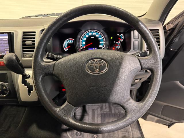 ハイエースバン ロングスーパーGL ベッドキット フリップダウンモニター メモリーナビ ETC バックドア スライドドア Bluetooth フルセグTV DVD CD Wエアコン HIDヘッドライト フォグランプ オートエアコン(8枚目)