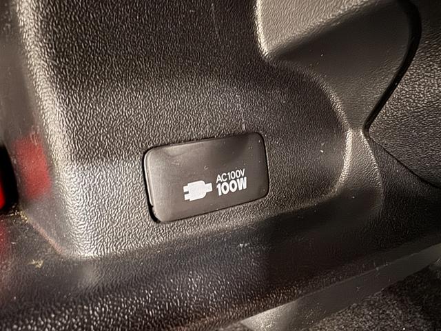 ハイエースバン ロングスーパーGL ベッドキット フリップダウンモニター メモリーナビ ETC バックドア スライドドア Bluetooth フルセグTV DVD CD Wエアコン HIDヘッドライト フォグランプ オートエアコン(15枚目)