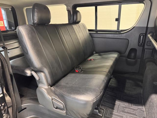 ハイエースバン ロングスーパーGL ベッドキット フリップダウンモニター メモリーナビ ETC バックドア スライドドア Bluetooth フルセグTV DVD CD Wエアコン HIDヘッドライト フォグランプ オートエアコン(26枚目)