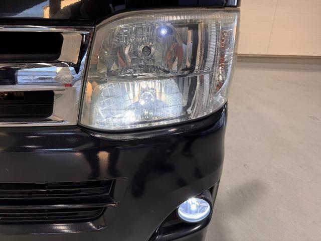 ハイエースバン ロングスーパーGL ベッドキット フリップダウンモニター メモリーナビ ETC バックドア スライドドア Bluetooth フルセグTV DVD CD Wエアコン HIDヘッドライト フォグランプ オートエアコン(32枚目)