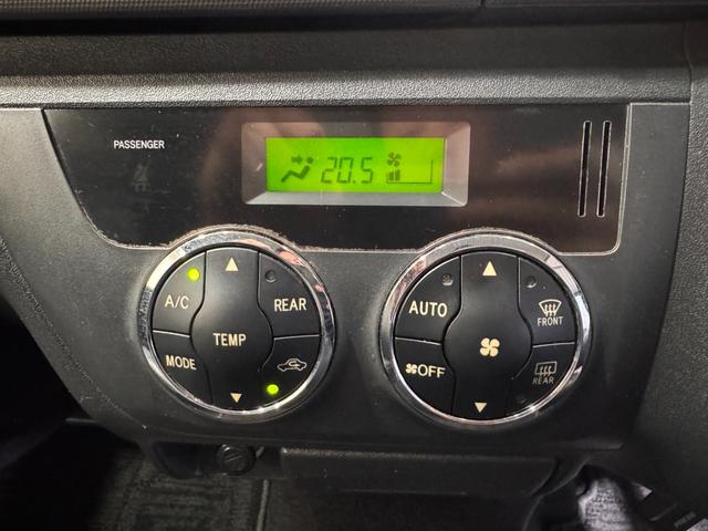 ハイエースバン ロングスーパーGL ベッドキット フリップダウンモニター メモリーナビ ETC バックドア スライドドア Bluetooth フルセグTV DVD CD Wエアコン HIDヘッドライト フォグランプ オートエアコン(39枚目)