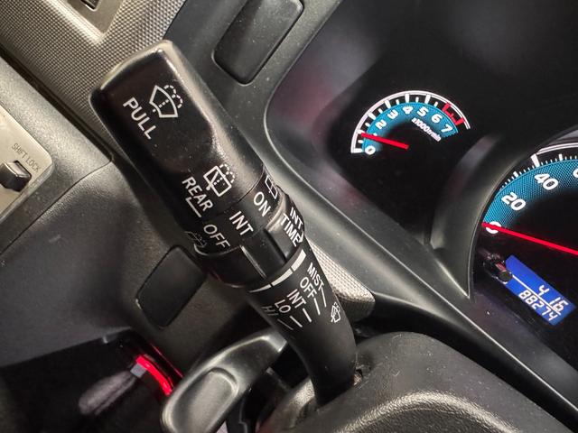 ハイエースバン ロングスーパーGL ベッドキット フリップダウンモニター メモリーナビ ETC バックドア スライドドア Bluetooth フルセグTV DVD CD Wエアコン HIDヘッドライト フォグランプ オートエアコン(42枚目)