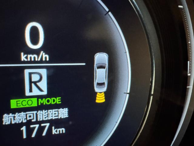 ＩＳ ＩＳ３００ｈ　Ｆスポーツ　サンルーフ　ＢＳＭ　純正ナビ　ＥＴＣ　バックカメラ　クリアランスソナー　レーンアシスト　クルーズコントロール　シートヒーターベンチレーション　ステアリングヒーター　パワーシート　純正１８インチＡＷ（15枚目）