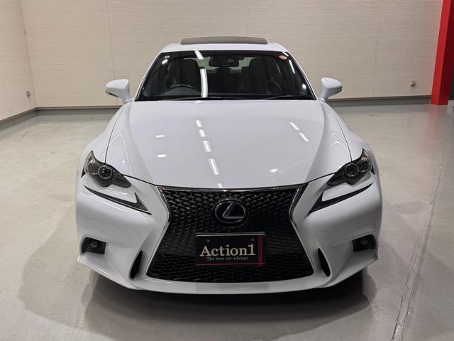 ＩＳ ＩＳ３００ｈ　Ｆスポーツ　サンルーフ　ＢＳＭ　純正ナビ　ＥＴＣ　バックカメラ　クリアランスソナー　レーンアシスト　クルーズコントロール　シートヒーターベンチレーション　ステアリングヒーター　パワーシート　純正１８インチＡＷ（25枚目）