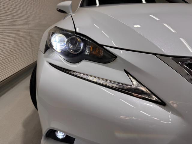 ＩＳ ＩＳ３００ｈ　Ｆスポーツ　サンルーフ　ＢＳＭ　純正ナビ　ＥＴＣ　バックカメラ　クリアランスソナー　レーンアシスト　クルーズコントロール　シートヒーターベンチレーション　ステアリングヒーター　パワーシート　純正１８インチＡＷ（38枚目）